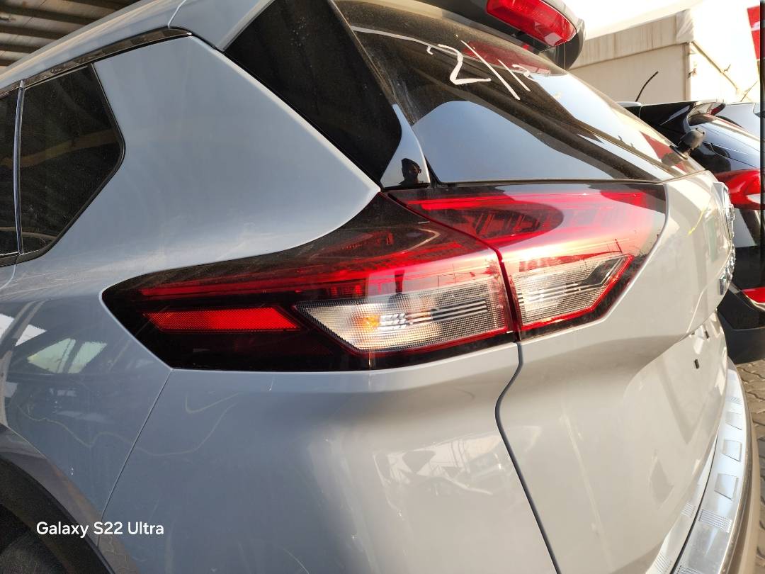 2021 NISSAN ROGUE — 73284 Miles — Lot 42348854 — Souq - Marhaba Auctions Used Cars - Image 4