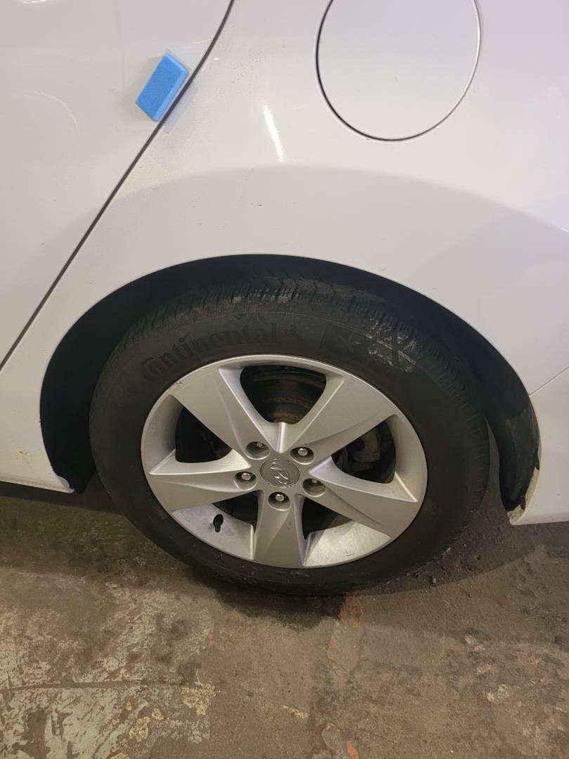 HYUNDAI AVANTE 2012 - Marhaba Auction Used Cars - Image 9