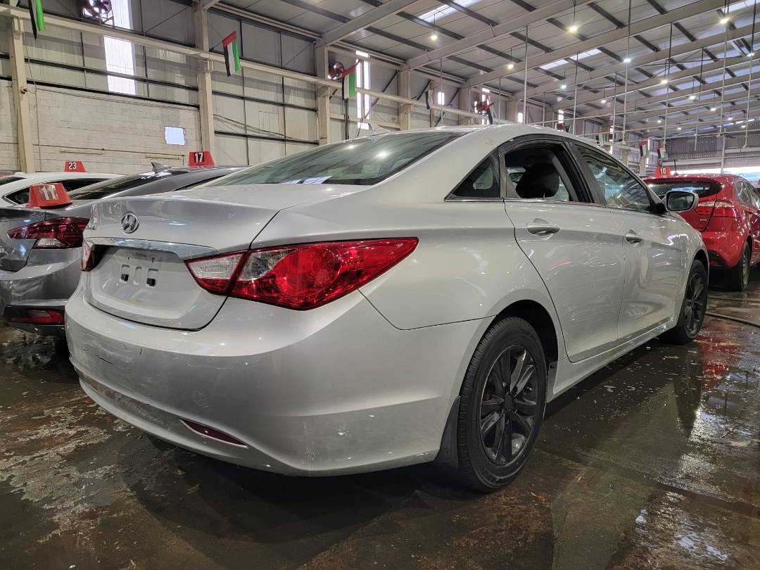 2013 HYUNDAI SONATA — 167420 Miles — Lot DH790335 — Main - Marhaba Auctions Used Cars - Image 3