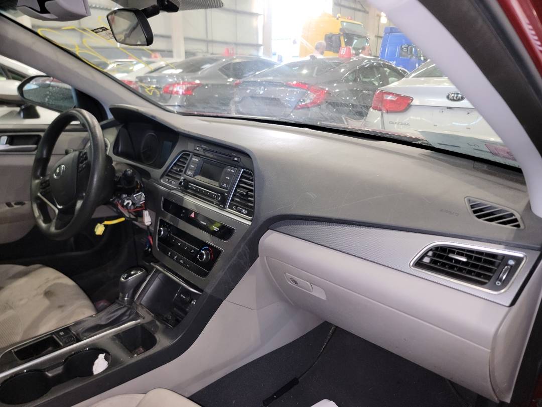 2015 HYUNDAI SONATA — 137170 Miles — Lot 82824763 - Marhaba Auctions Used Cars - Image 6