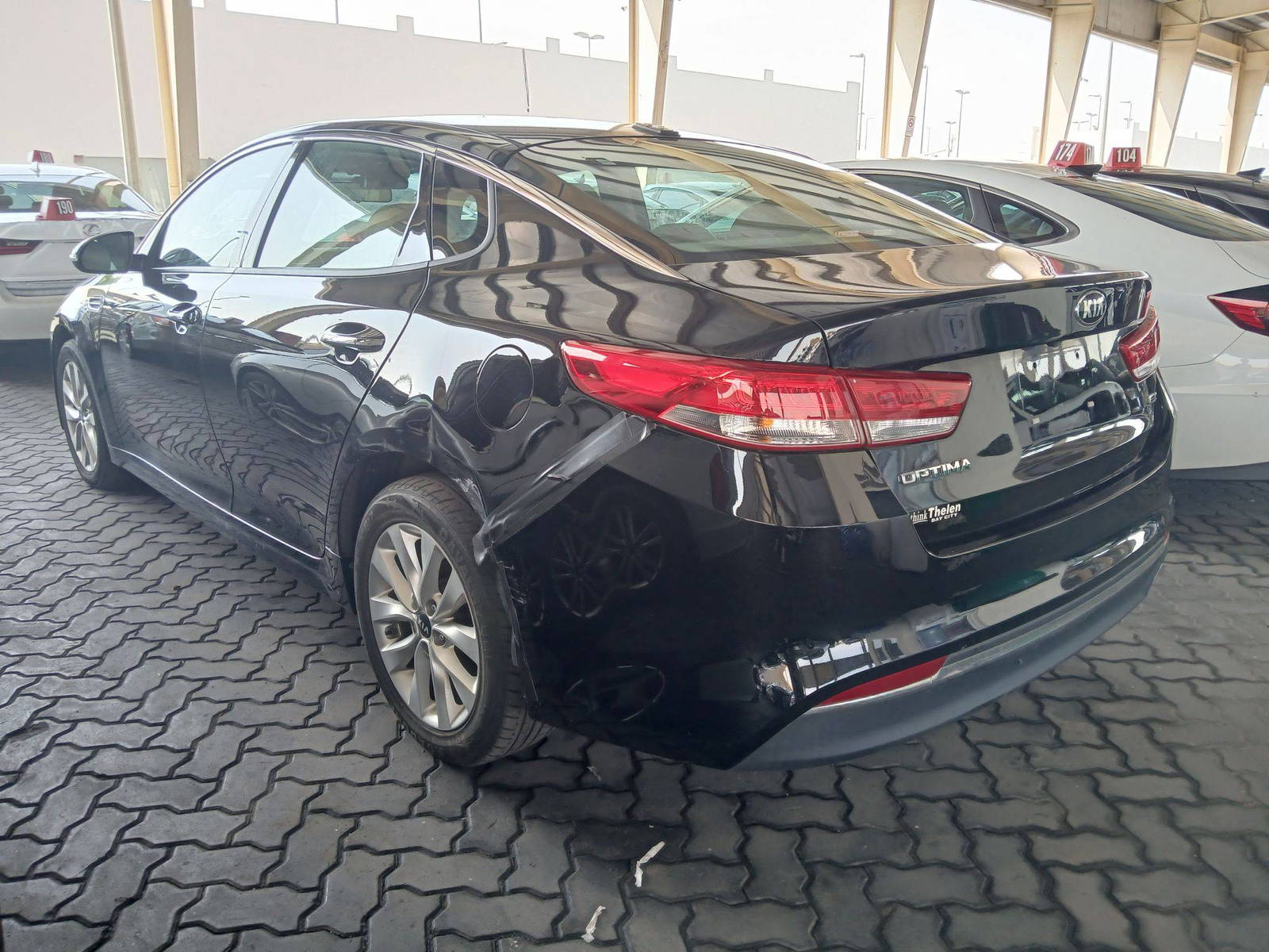 2017 KIA OPTIMA — 90885 Miles — Lot HG145595 — Souq - Marhaba Auctions Used Cars - Image 3
