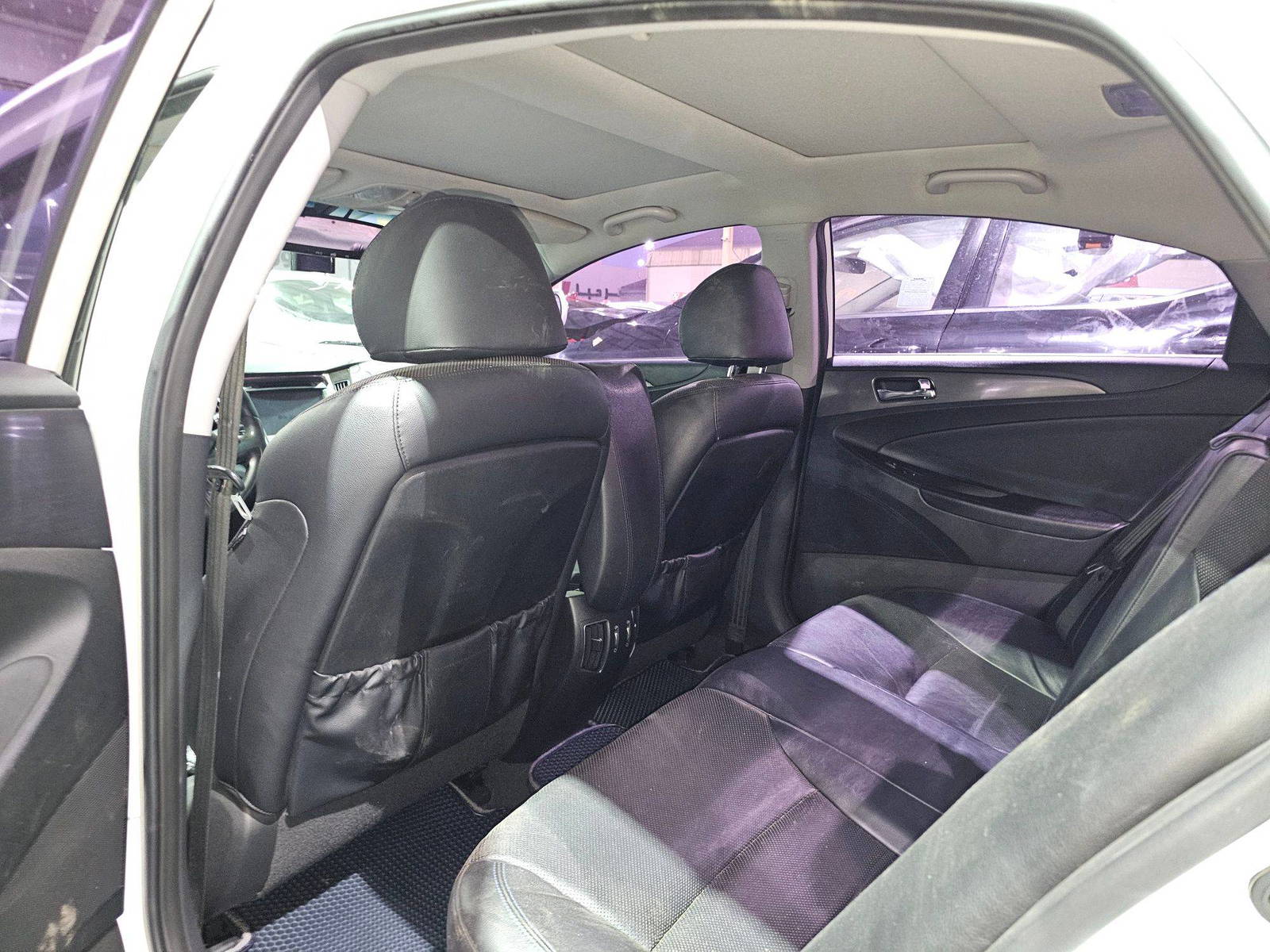 2012 HYUNDAI SONATA — 145024 KM — Lot 033494 — Souq - Marhaba Auctions Used Cars - Image 6