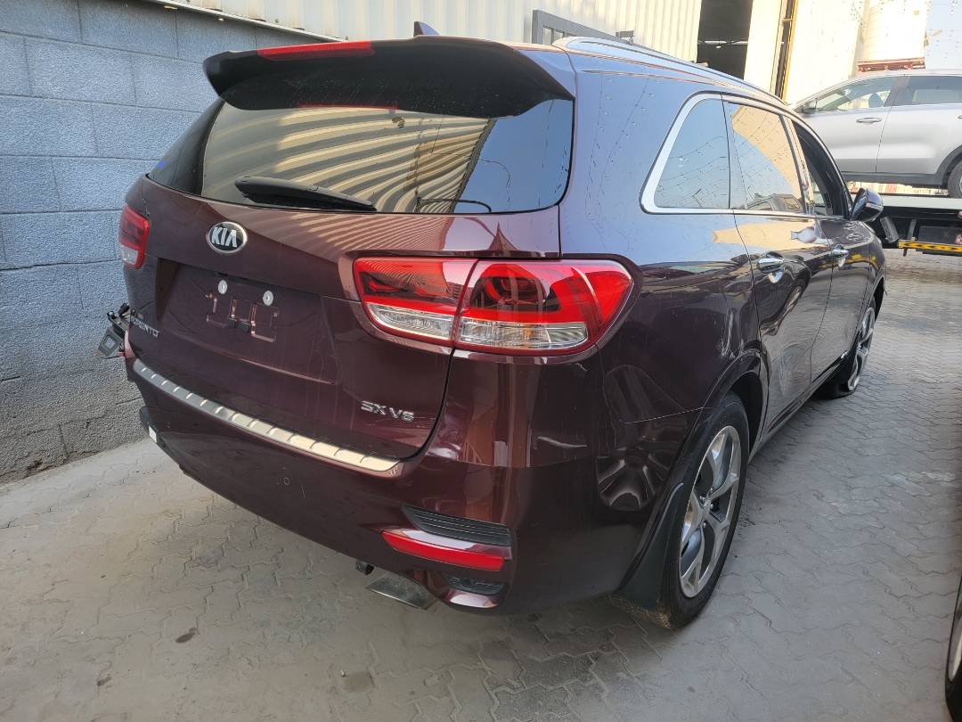 2018 KIA SORENTO — 48677 Miles — Lot 46552055 — Main - Marhaba Auctions Used Cars - Image 5