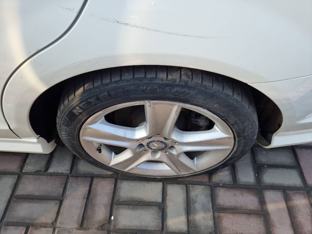 MERCEDES BENZ C300 2011 - Marhaba Auction Used Cars - Image 8