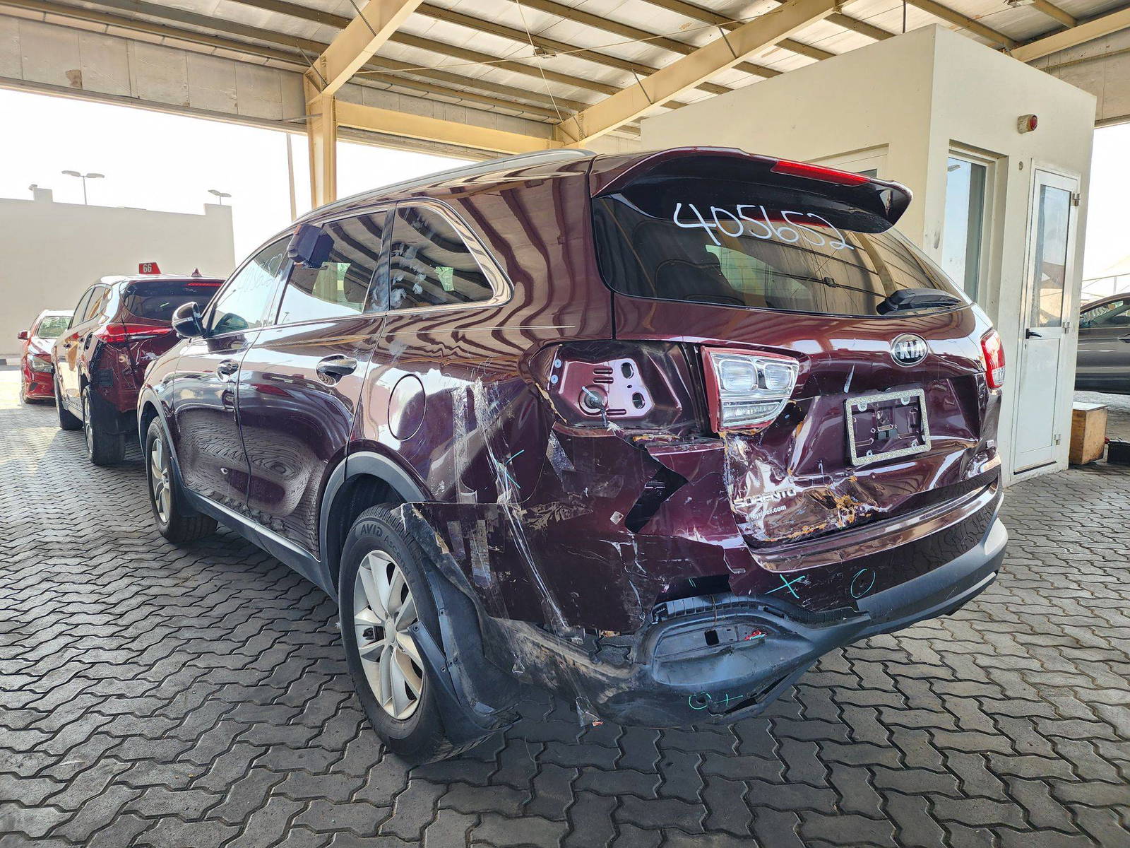 2018 KIA SORENTO — 145524 Miles — Lot 39407521 — Souq - Marhaba Auctions Used Cars - Image 3