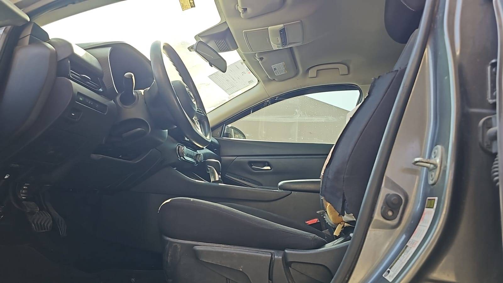 2020 NISSAN SENTRA — 29867 Miles — Lot 4LY275566 — Souq - Marhaba Auctions Used Cars - Image 5