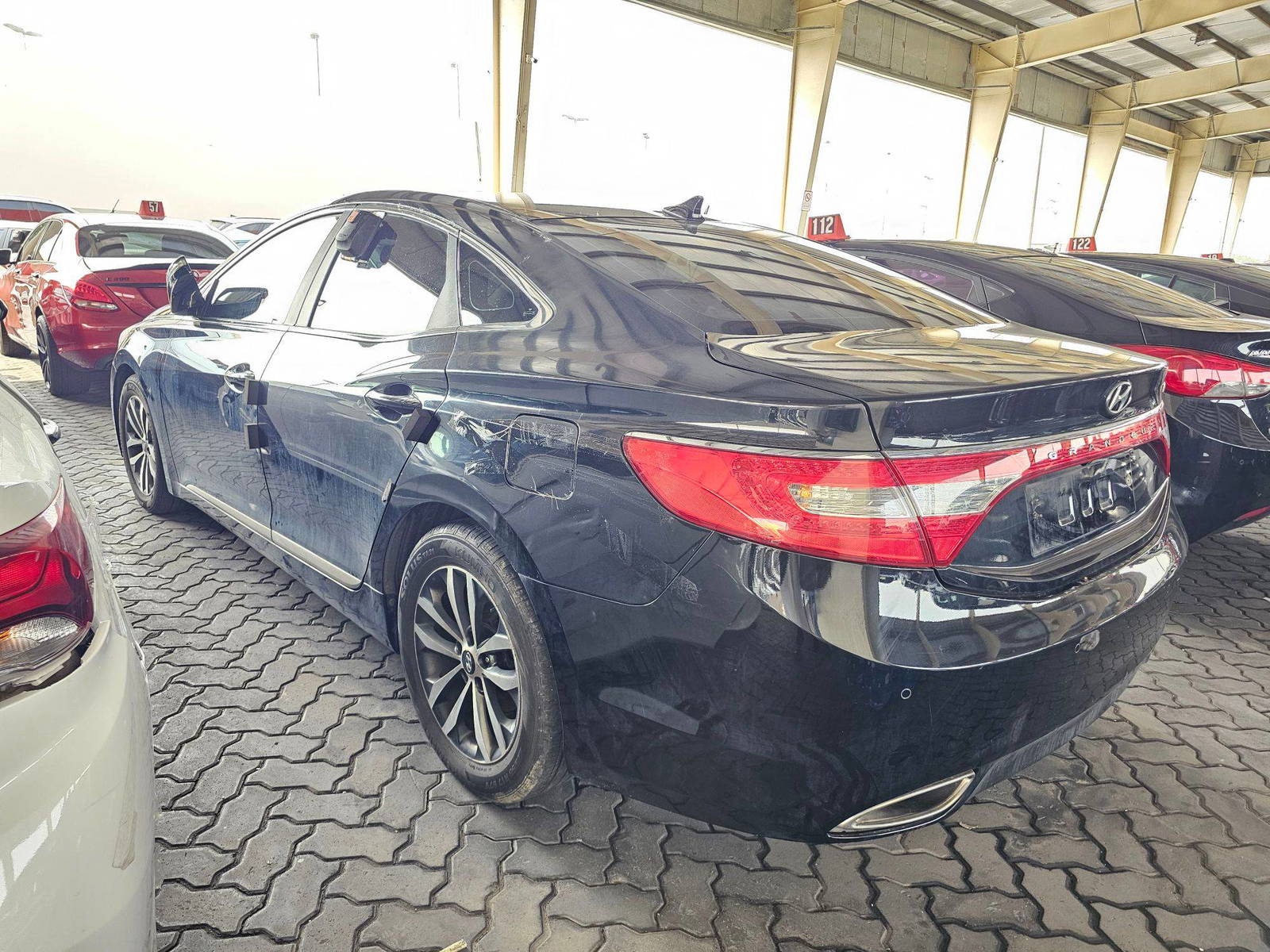 HYUNDAI GRANDEUR 2011 - Marhaba Auction Used Cars - Image 5