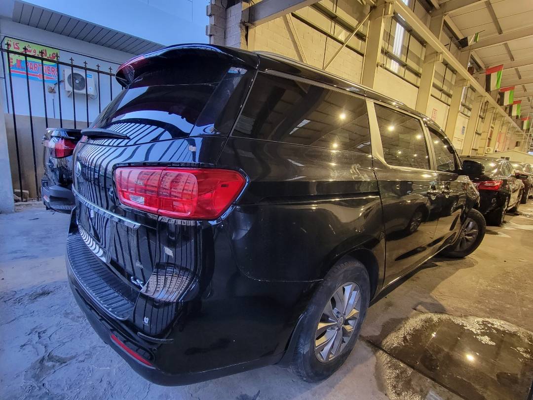 2019 KIA SEDONA — 62533 KM — Lot 6444617 — Main - Marhaba Auctions Used Cars - Image 3