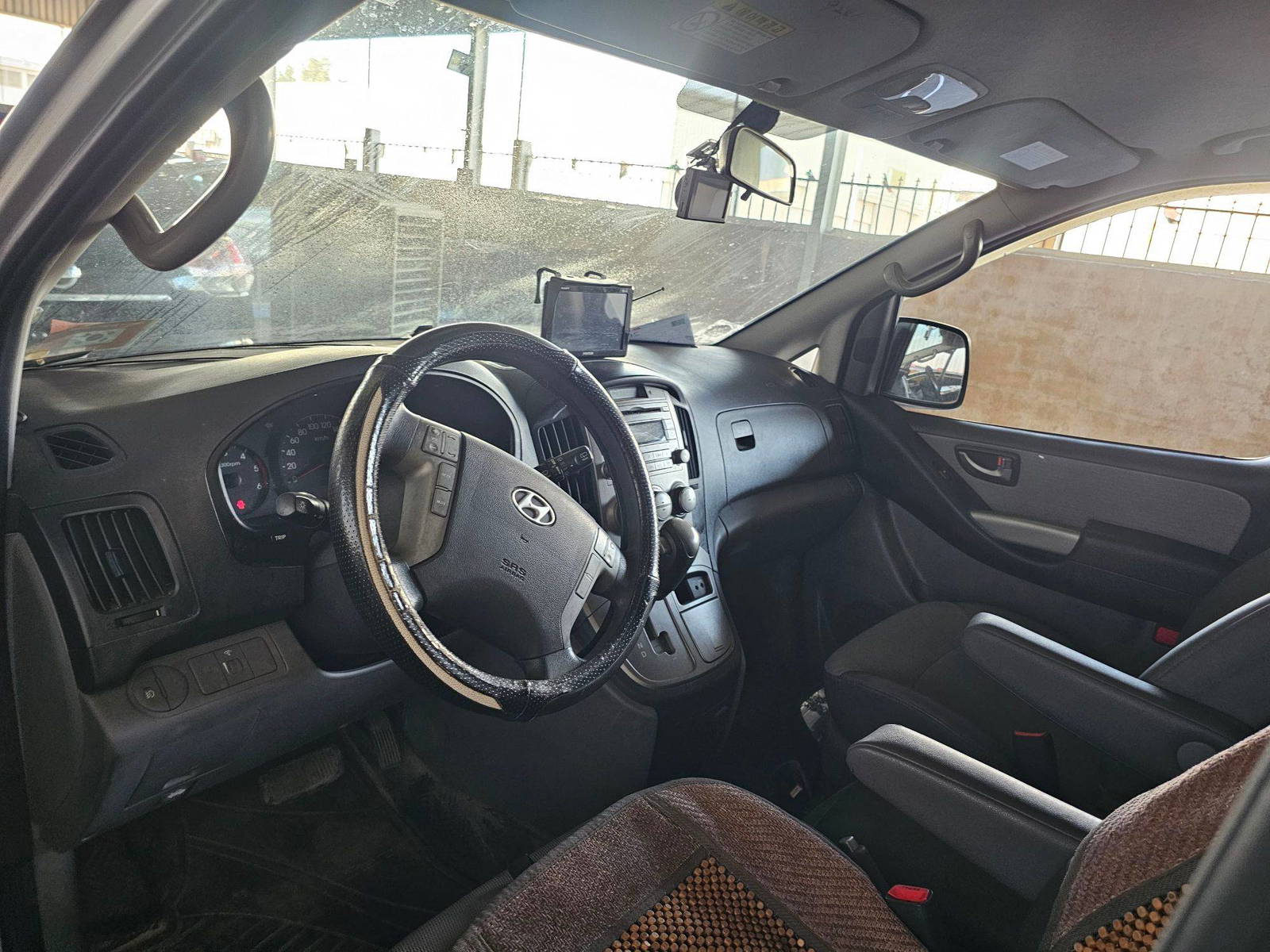 HYUNDAI GRAND STAREX 2010 - Marhaba Auction Used Cars - Image 8