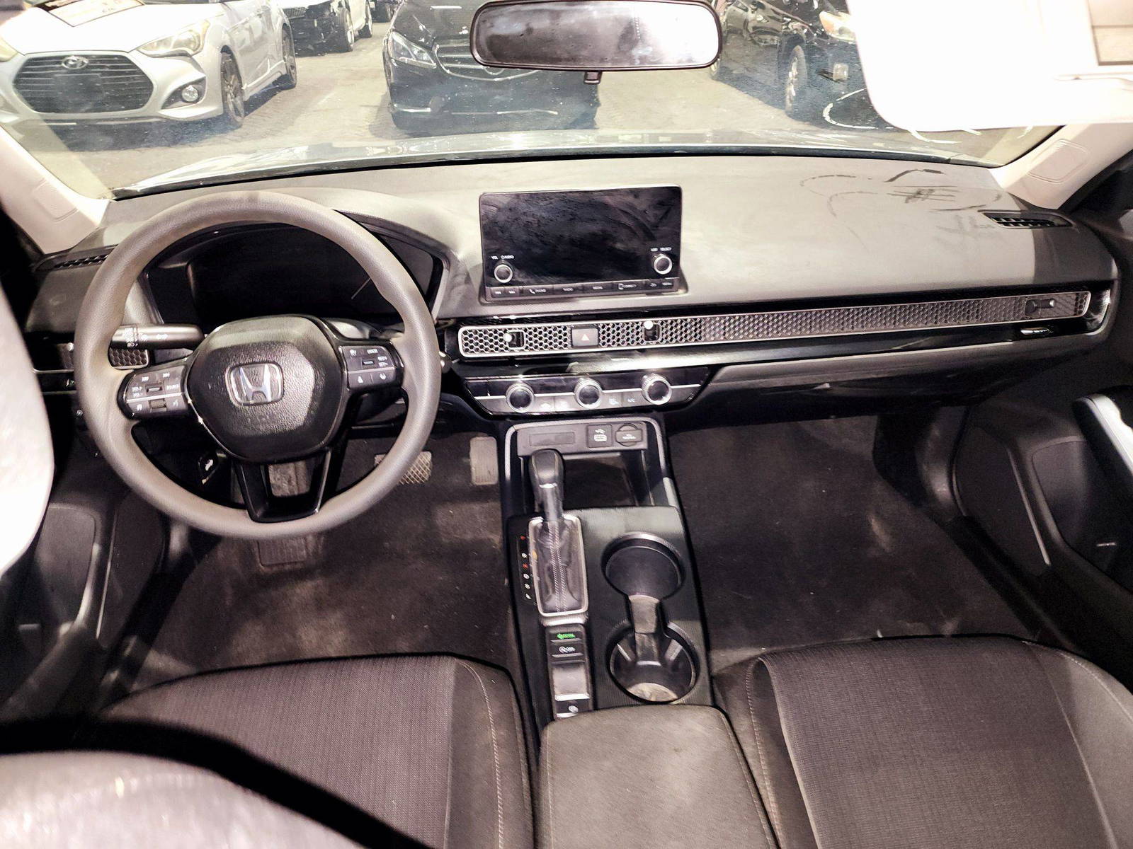 2023 HONDA CIVIC — 9637 KM — Lot 47699344 — Souq - Marhaba Auctions Used Cars - Image 7
