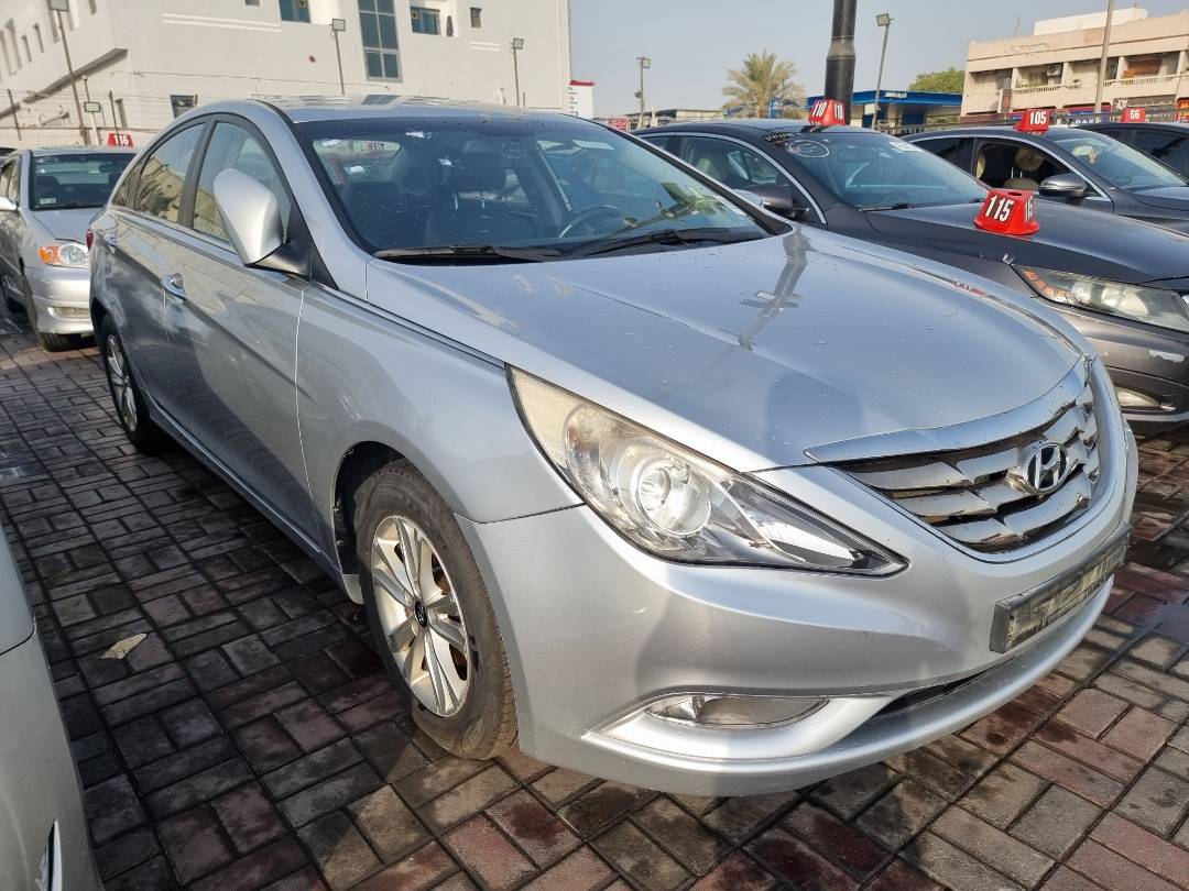 2011 HYUNDAI SONATA — 113597 KM — Lot 215478 — Souq - Marhaba Auctions Used Cars - Image 3