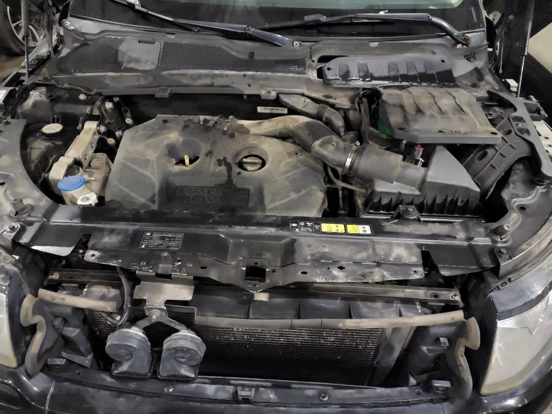 2014 LAND ROVER RANGE ROVER EVOQUE — 112362 Miles — Lot G4EH932954 — Main - Marhaba Auctions Used Cars - Image 9