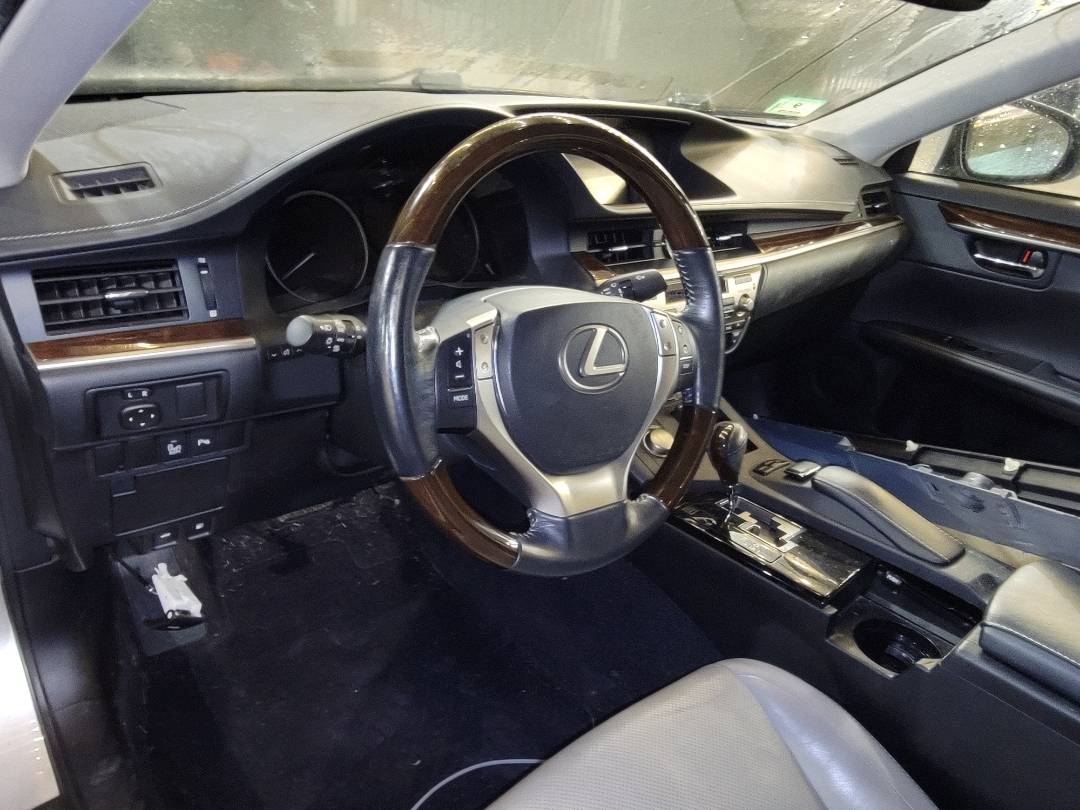 2014 LEXUS ES 350 — 122603 Miles — Lot 74013593 - Marhaba Auctions Used Cars - Image 10