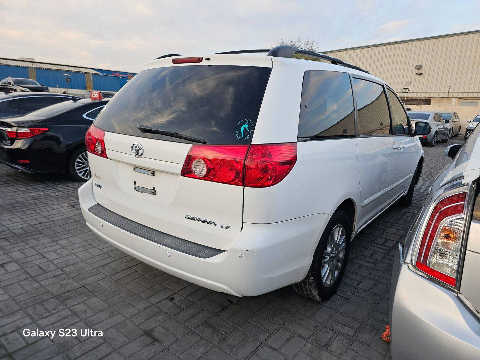 2008 TOYOTA SIENNA — 145748 Miles — Lot 43326797 — Main - Marhaba Auctions Used Cars - Image 5