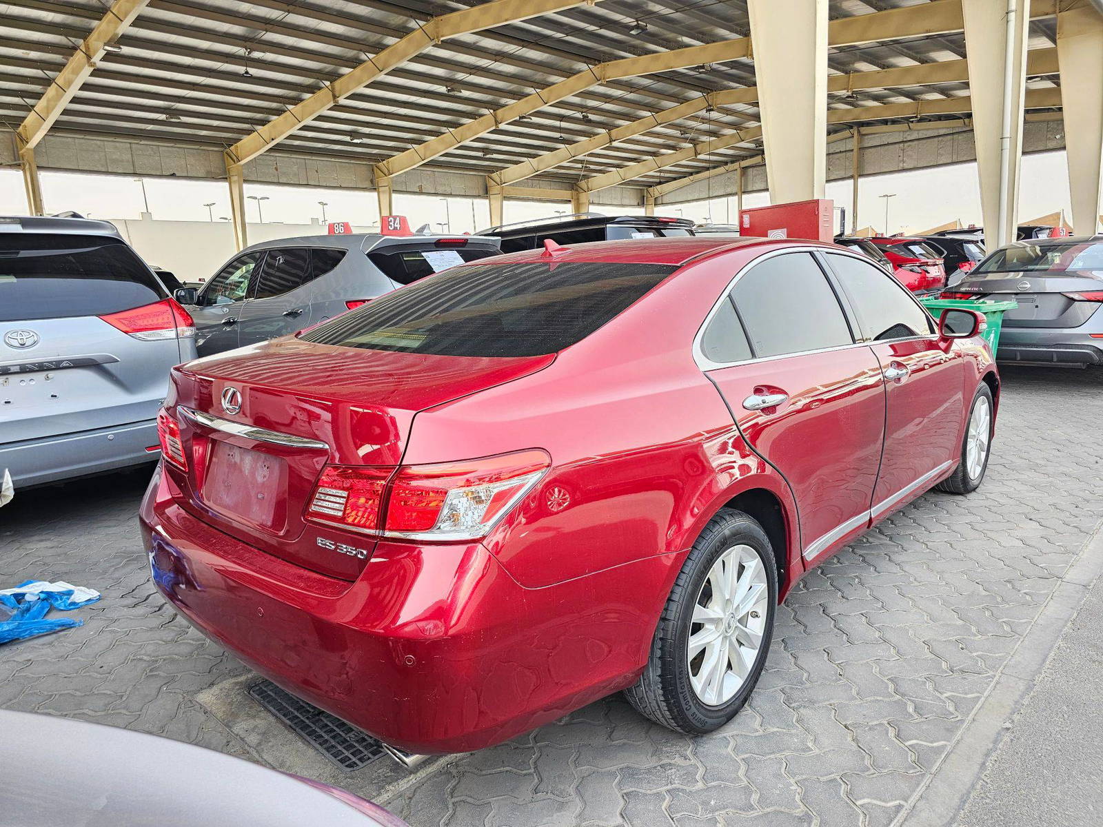 2012 LEXUS ES 350 — 107189 Miles — Lot C2499347 — Souq - Marhaba Auctions Used Cars - Image 4
