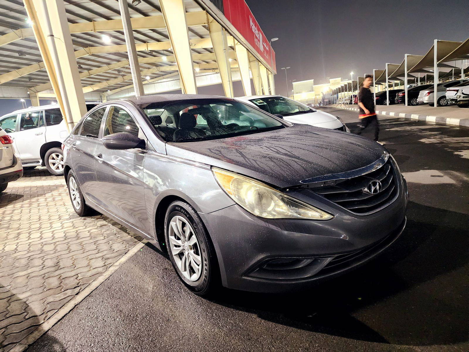 2011 HYUNDAI SONATA — 200804 Miles — Lot H092822 — Souq - Marhaba Auctions Used Cars - Image 5