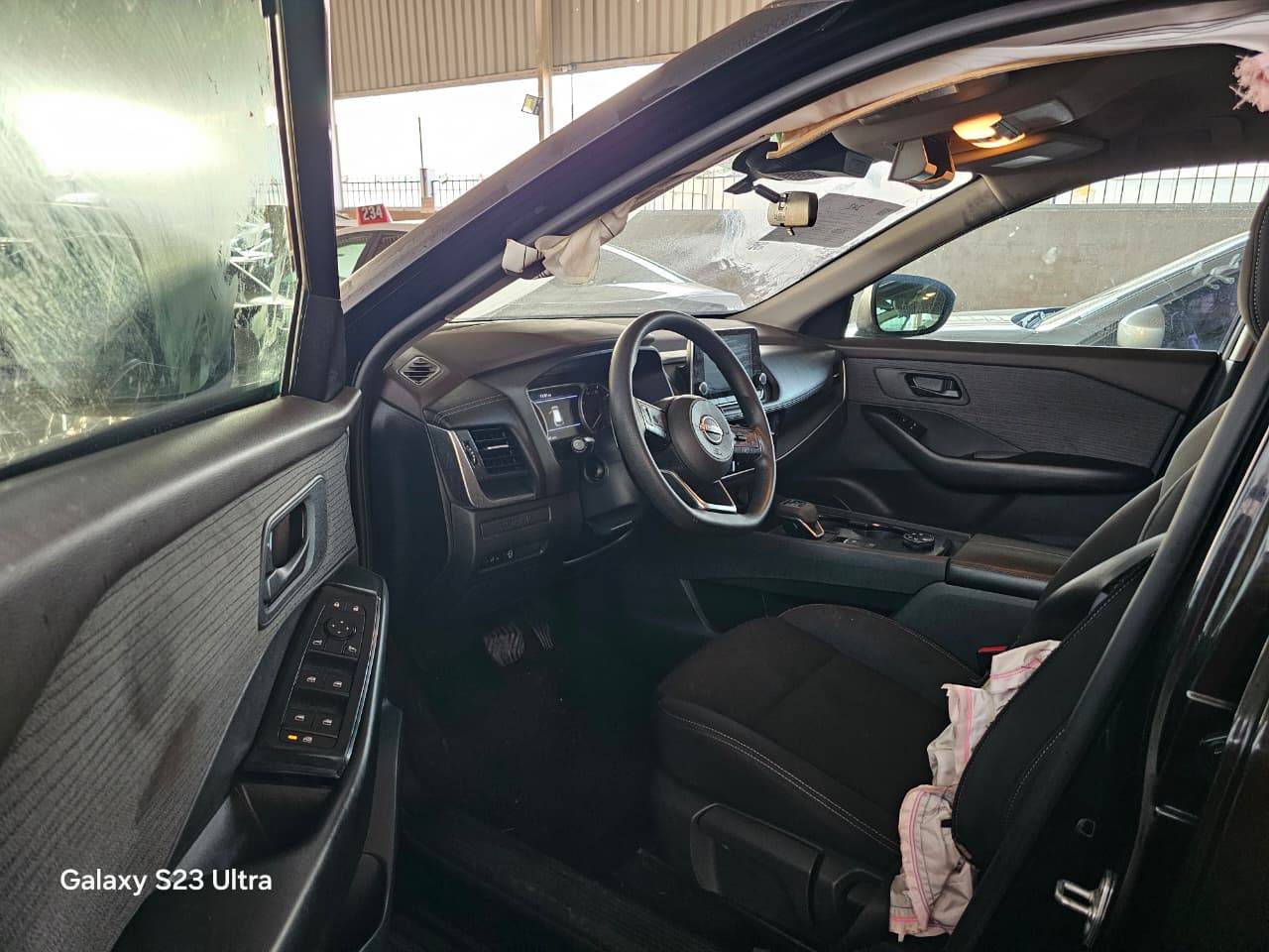 NISSAN ROGUE 2023 - Marhaba Auction Used Cars - Image 7