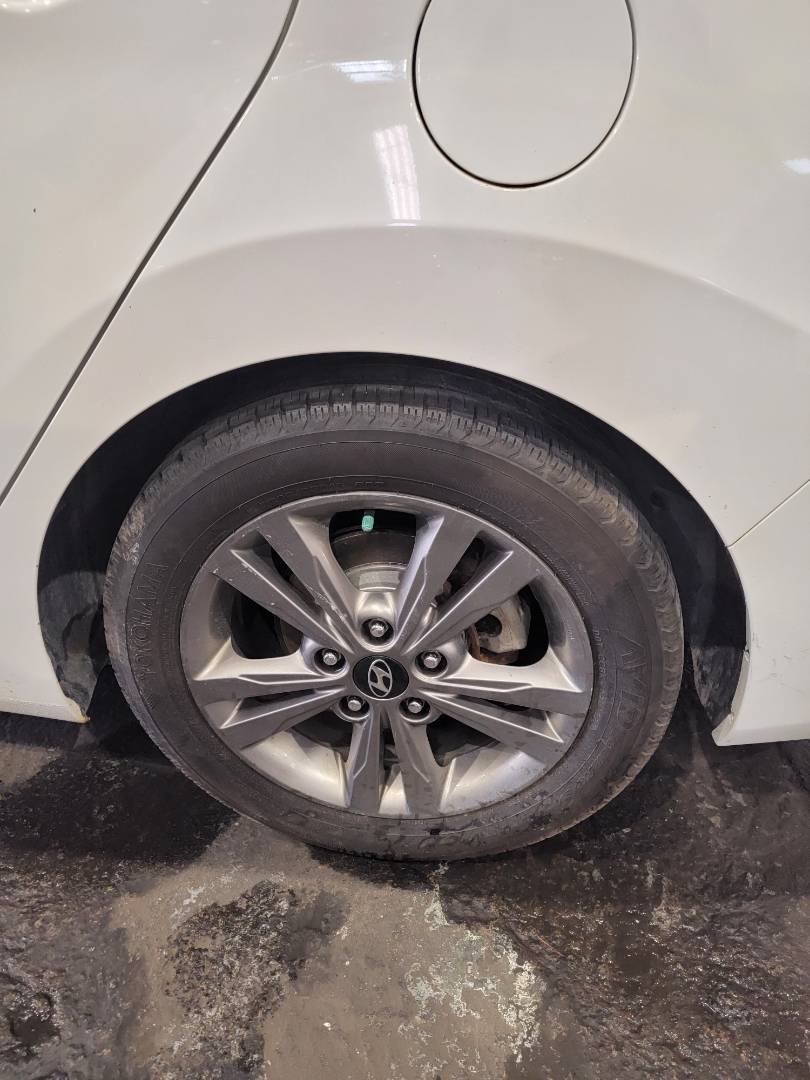 2014 HYUNDAI ELANTRA — 122959 KM — Lot H521397 — Main - Marhaba Auctions Used Cars - Image 9