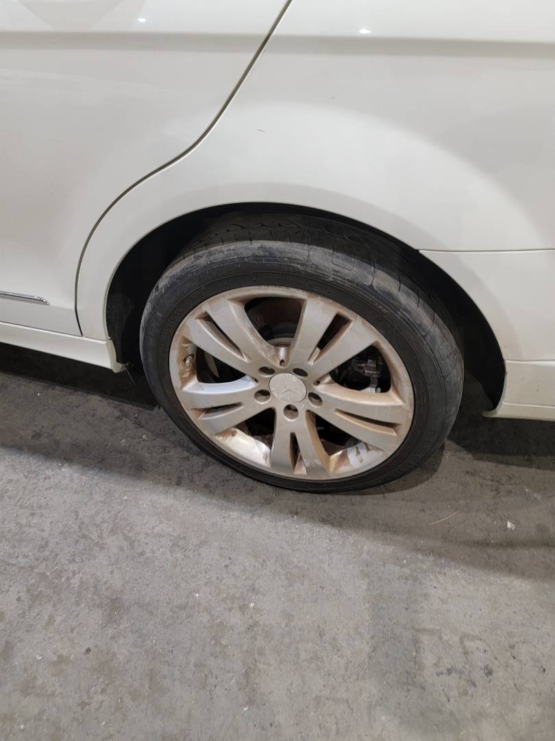 MERCEDES BENZ C300 2011 - Marhaba Auction Used Cars - Image 8