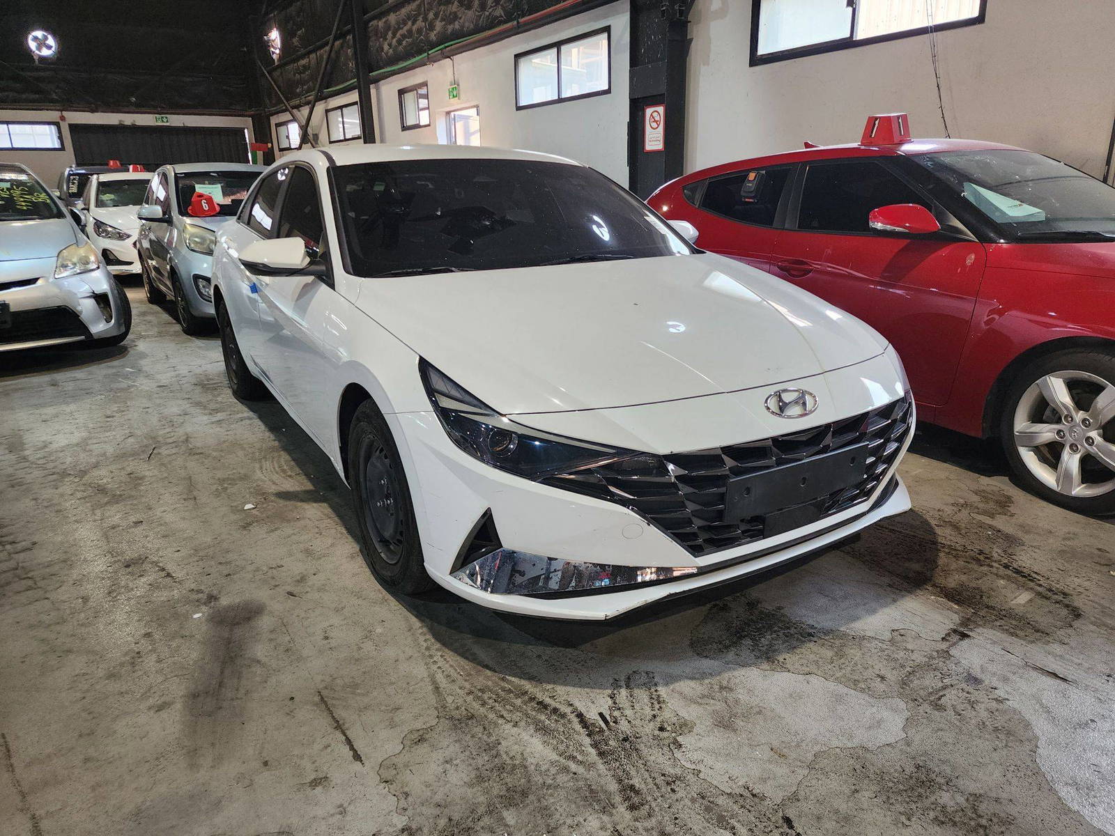 2021 HYUNDAI AVANTE — 113843 KM — Lot 205685 — Al Quoz - Marhaba Auctions Used Cars - Image 13
