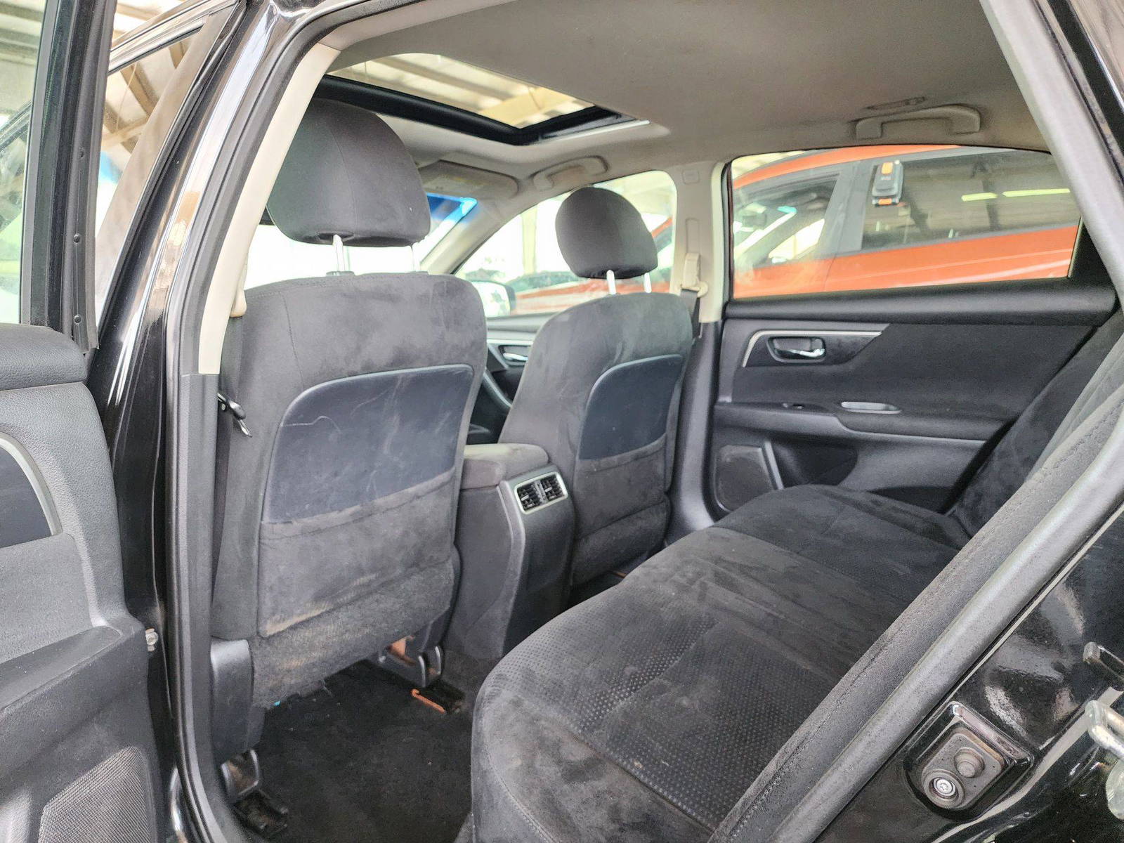 2015 NISSAN ALTIMA — 200858 Miles — Lot 36809593 — Souq - Marhaba Auctions Used Cars - Image 6