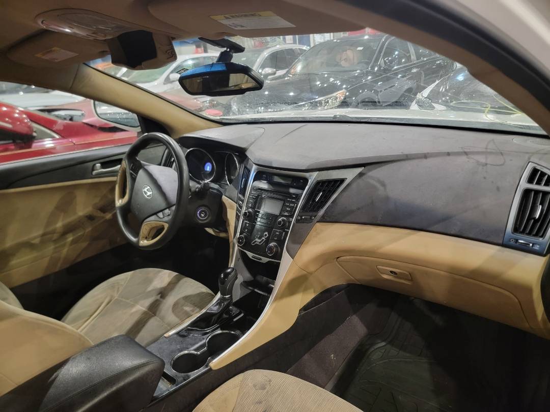 2013 HYUNDAI SONATA — 191851 Miles — Lot H733941 - Marhaba Auctions Used Cars - Image 8