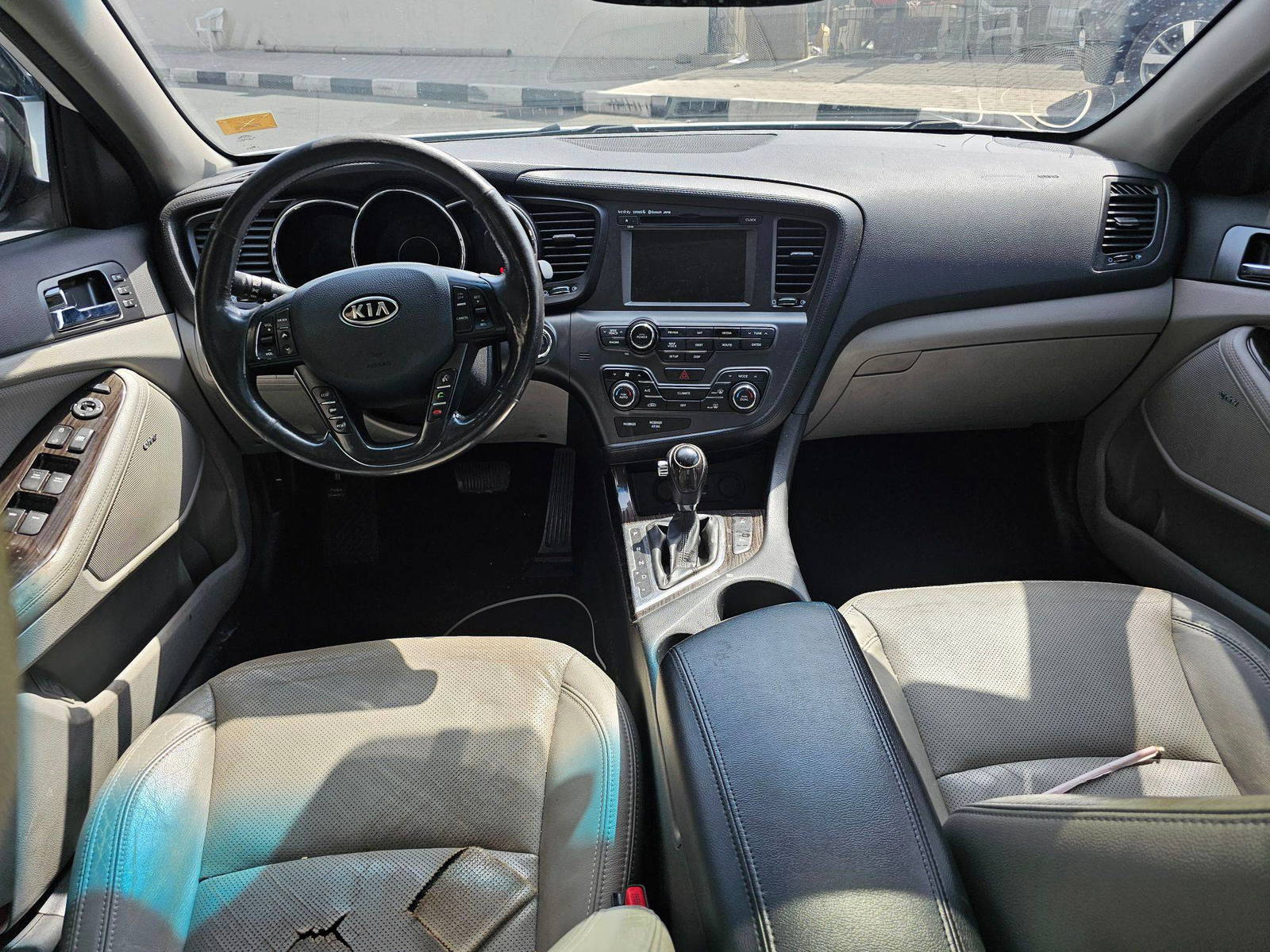 2012 KIA OPTIMA — 199864 Miles — Lot 7CG024401 — Souq - Marhaba Auctions Used Cars - Image 7