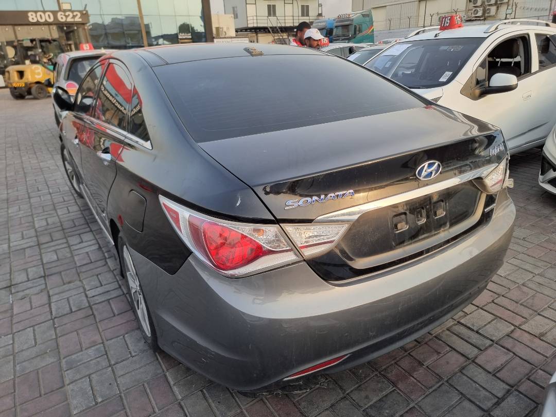 HYUNDAI SONATA 2015 - Marhaba Auction Used Cars - Image 4