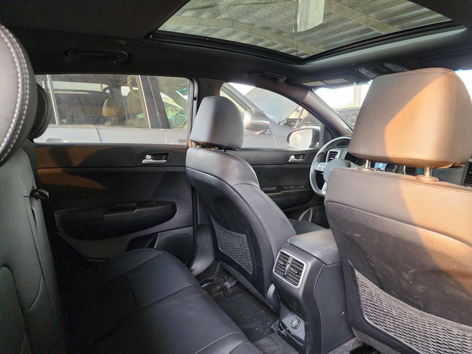 2021 KIA SPORTAGE — 34635 Miles — Lot 43675174 — Souq - Marhaba Auctions Used Cars - Image 4