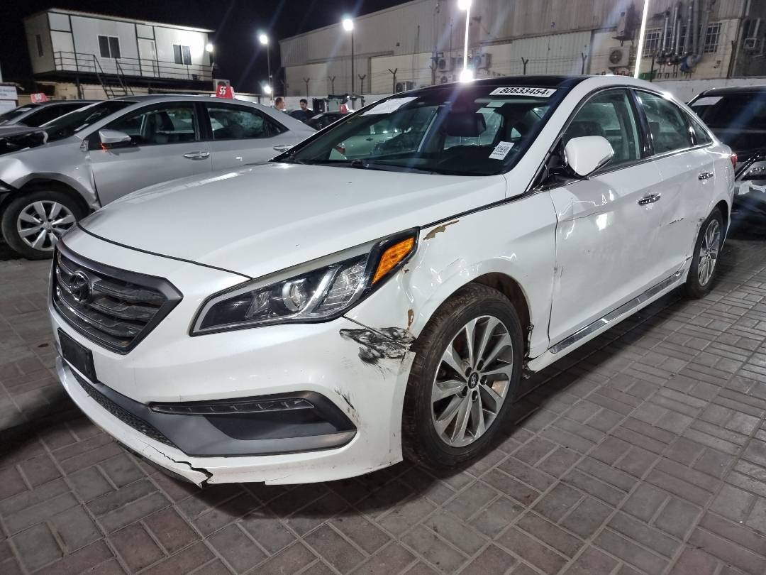 2016 HYUNDAI SONATA — 176861 KM — Lot 125487 — Ind. 12 - Marhaba Auctions Used Cars - Image 4