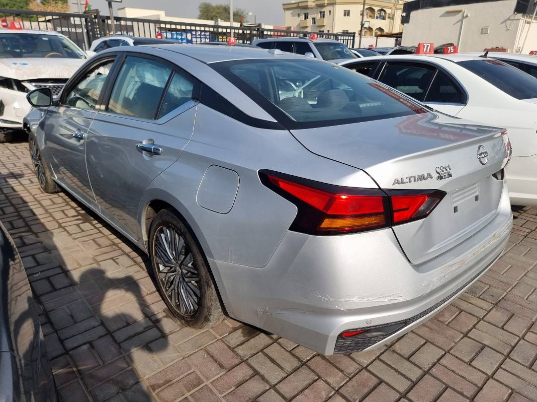 NISSAN ALTIMA 2023 - Marhaba Auction Used Cars - Image 5