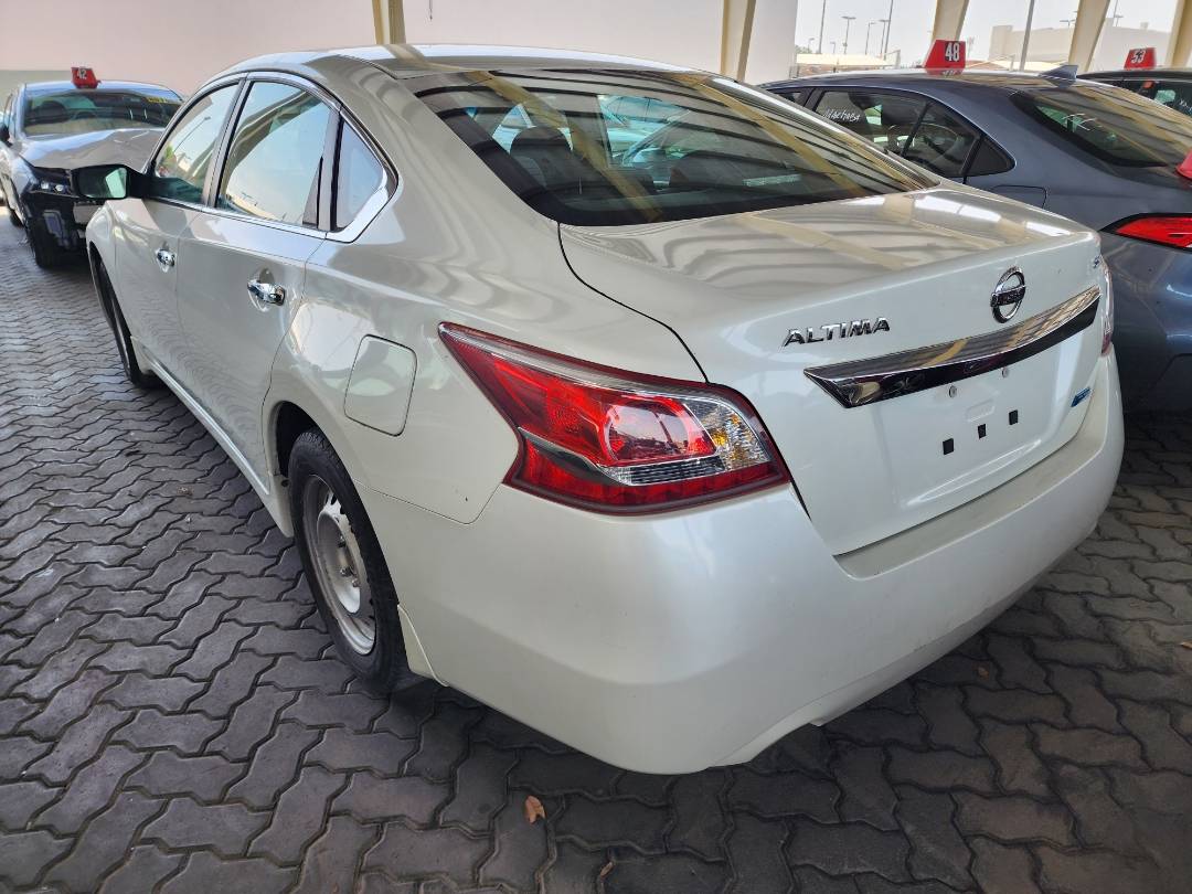 2013 NISSAN ALTIMA — 210789 Miles — Lot 79970663 - Marhaba Auctions Used Cars - Image 9