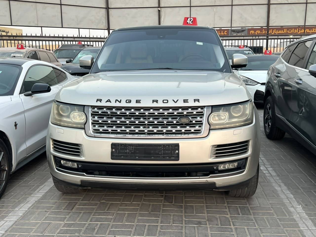 2014 LAND ROVER RANGE ROVER — 238942 KM — Lot 4EA136470 - Marhaba Auctions Used Cars - Image 2