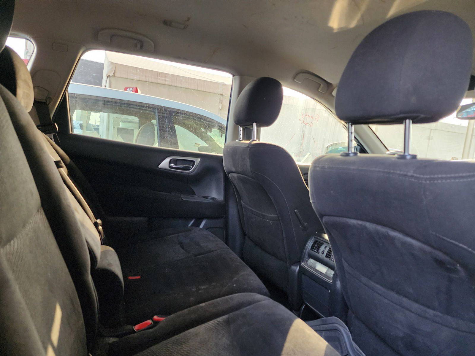 2016 NISSAN PATHFINDER — 143285 Miles — Lot 38736964 — Main - Marhaba Auctions Used Cars - Image 4