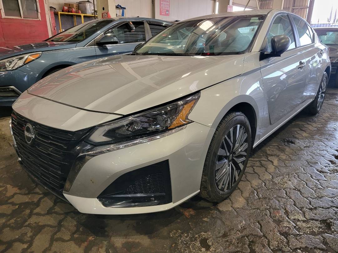 2024 NISSAN ALTIMA — 5510 Miles — Lot 0RN352997 — Main - Marhaba Auctions Used Cars - Image 3