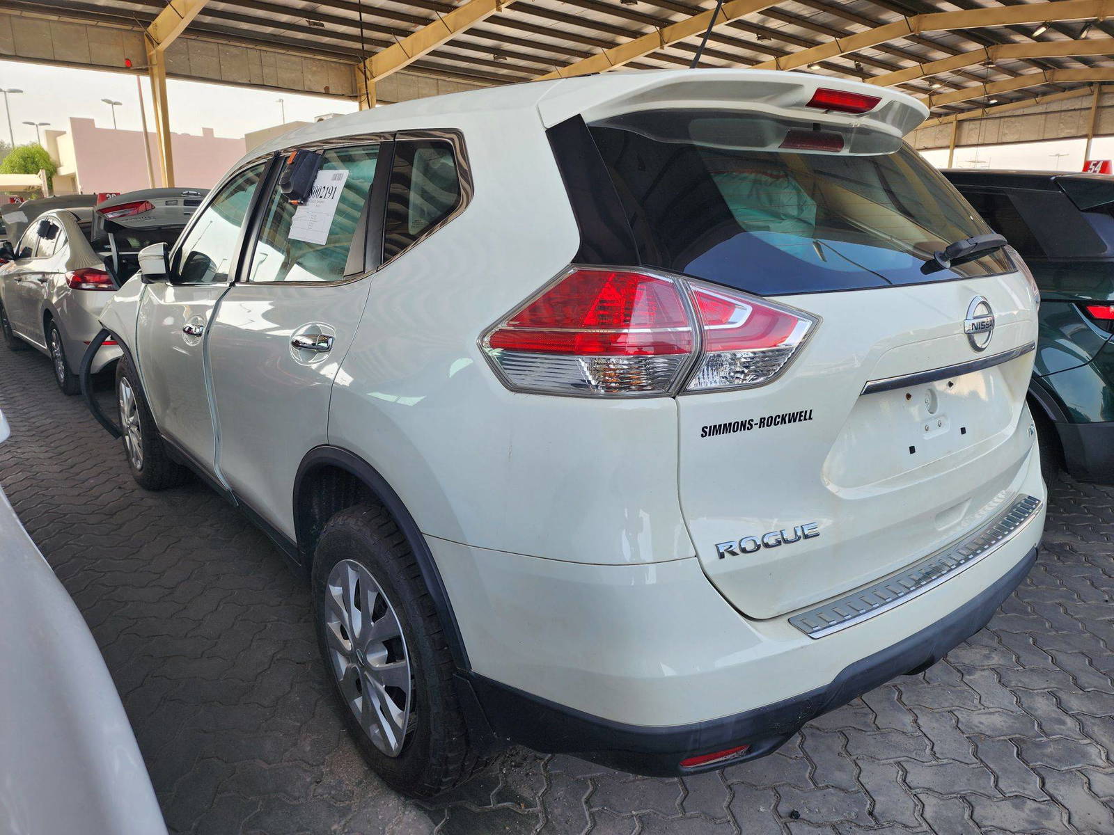 2015 NISSAN ROGUE — 93566 Miles — Lot 38002191 — Souq - Marhaba Auctions Used Cars - Image 5