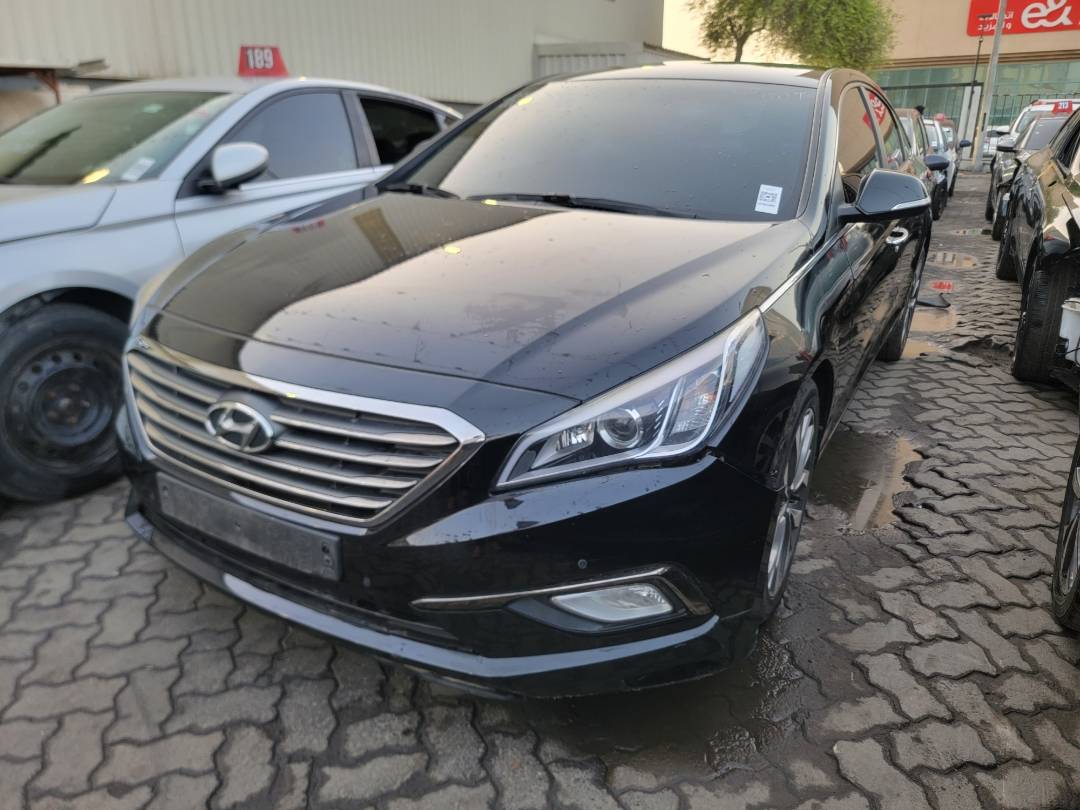 2015 HYUNDAI SONATA — 185984 KM — Lot FA045950 — Souq - Marhaba Auctions Used Cars - Image 4