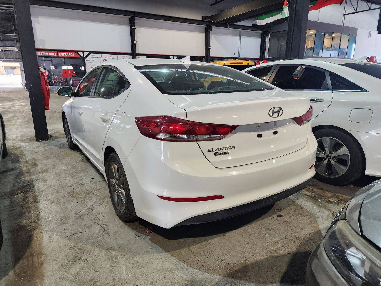 2017 HYUNDAI ELANTRA — 110210 KM — Lot HU276140 — Al Quoz - Marhaba Auctions Used Cars - Image 5