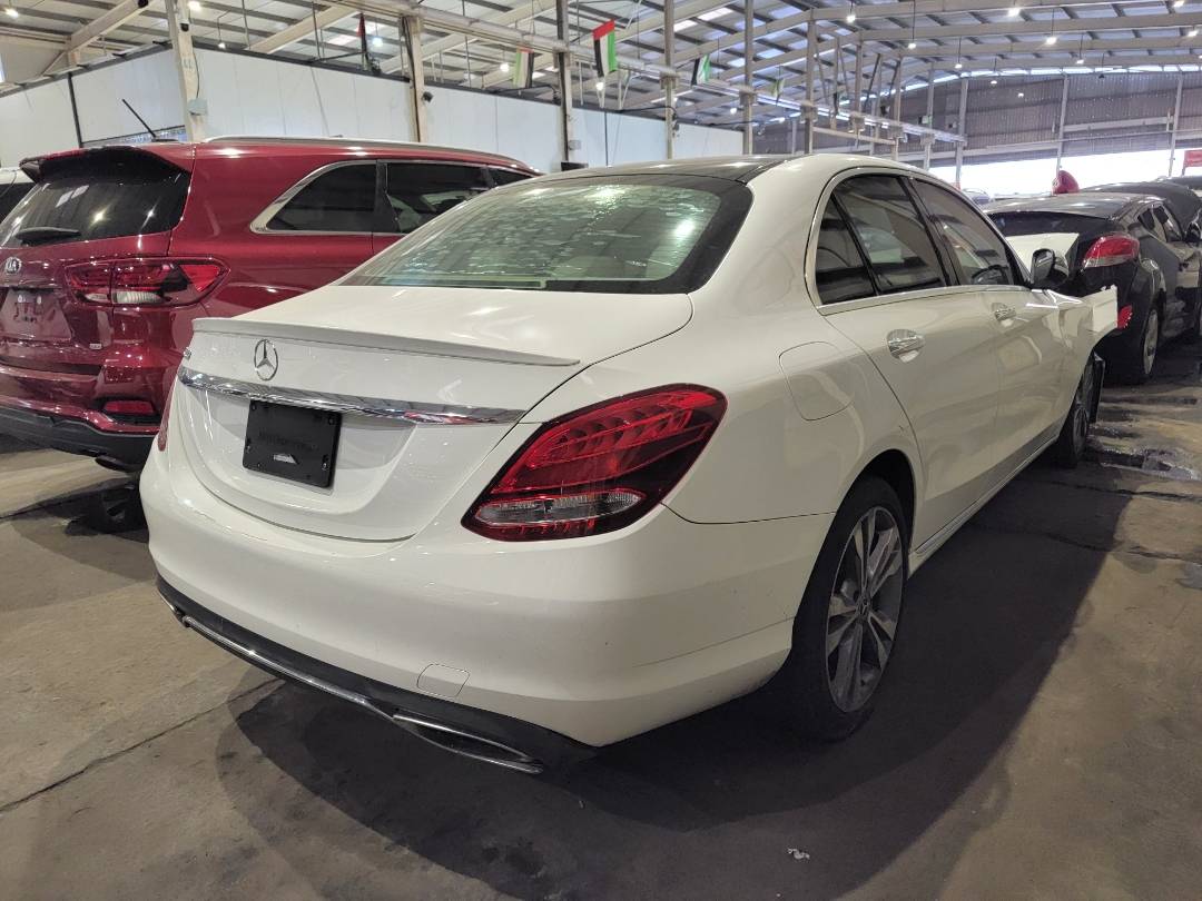 MERCEDES BENZ C300 2017 - Marhaba Auction Used Cars - Image 4