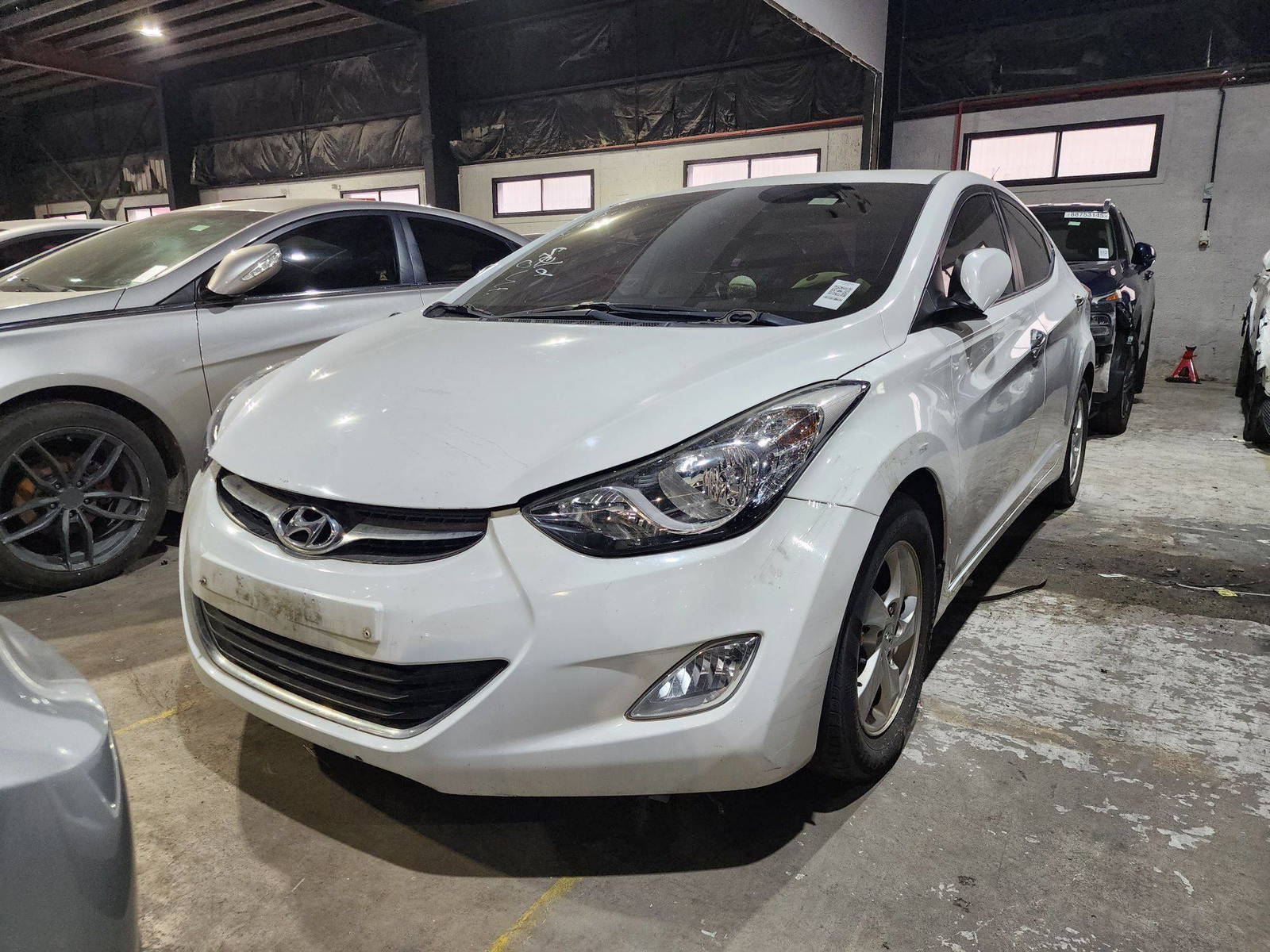 2012 HYUNDAI AVANTE — 132971 KM — Lot 264535 — Al Quoz - Marhaba Auctions Used Cars - Image 5