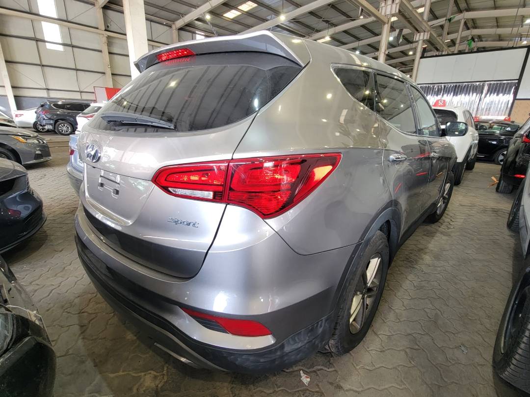 2018 HYUNDAI SANTA FE — 91051 Miles — Lot 072196 — Main - Marhaba Auctions Used Cars - Image 3