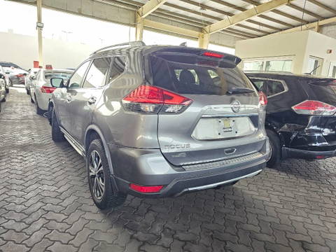 2017 NISSAN ROGUE at Marhaba Auctions