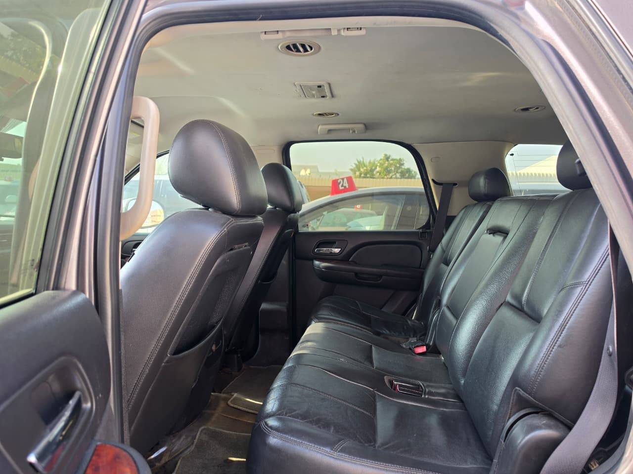 2010 CHEVROLET TAHOE — 354382 KM — Lot 1GNUKBE02AR234631 - Marhaba Auctions Used Cars - Image 7