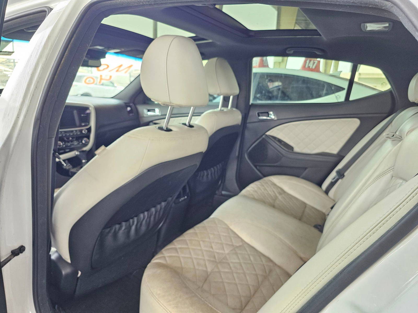 2015 KIA OPTIMA — 173880 Miles — Lot A63FG374348 — Souq - Marhaba Auctions Used Cars - Image 6