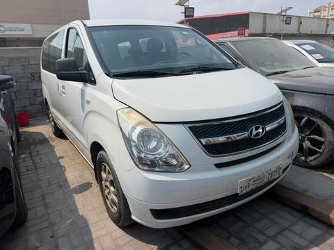 HYUNDAI GRAND STAREX