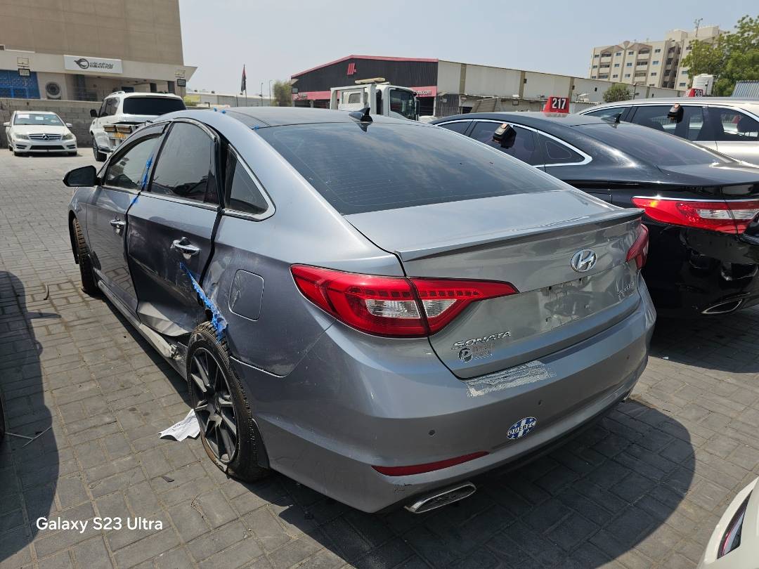 2017 HYUNDAI SONATA — 216374 KM — Lot H589849 — Souq - Marhaba Auctions Used Cars - Image 5