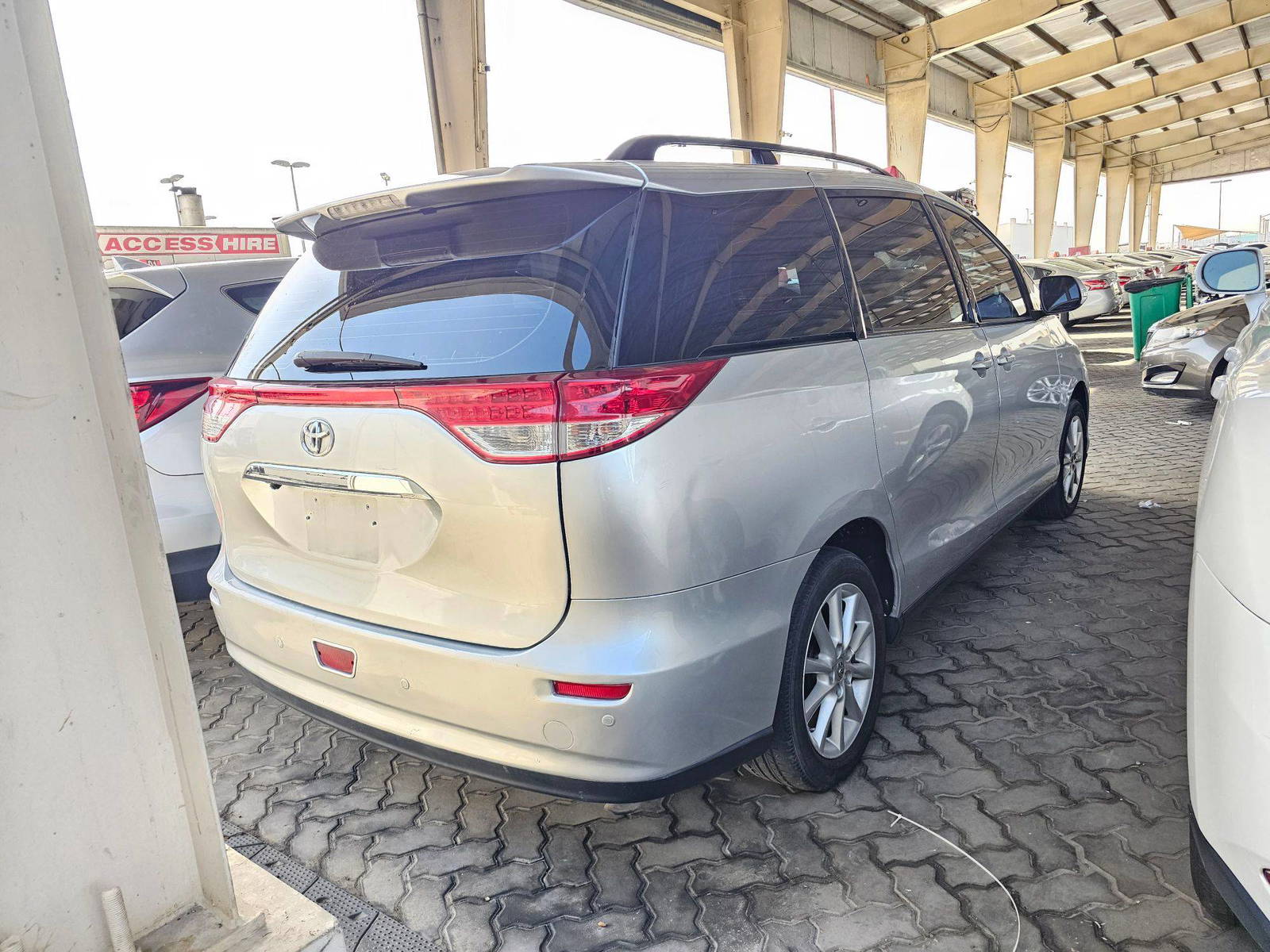2018 TOYOTA PREVIA — 139429 KM — Lot 7153990 — Al Quoz - Marhaba Auctions Used Cars - Image 13
