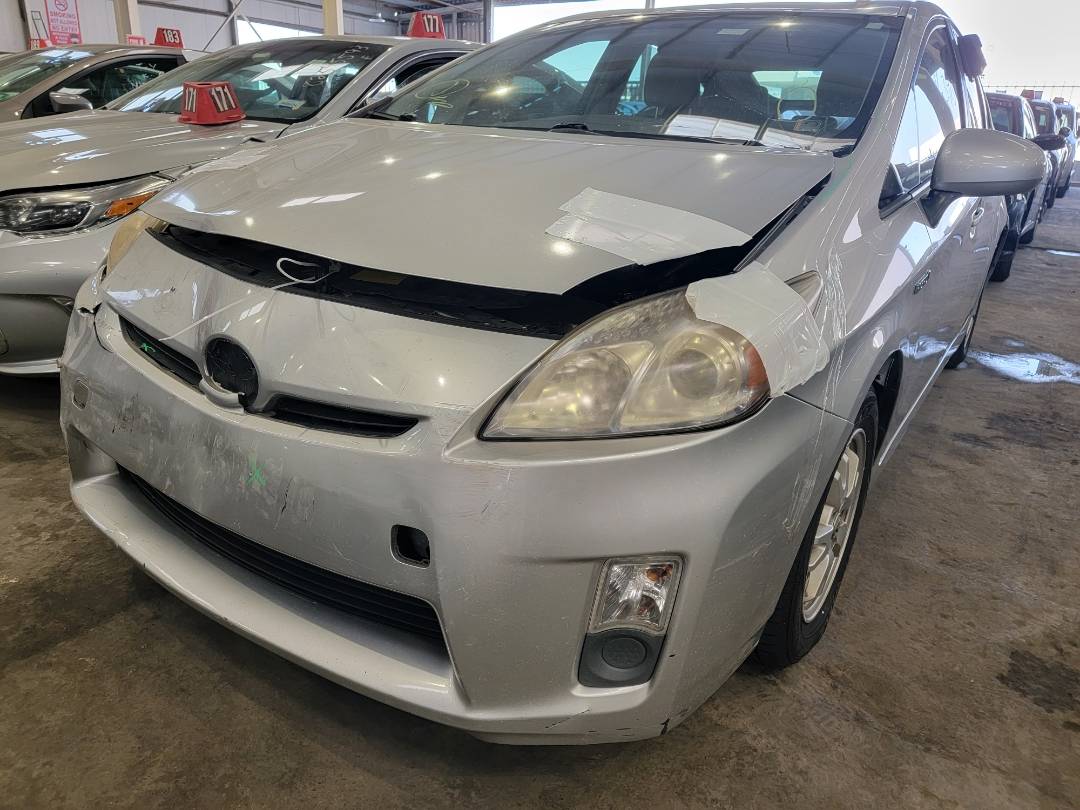 2011 TOYOTA PRIUS — 163915 Miles — Lot 44280824 - Marhaba Auctions Used Cars - Image 6