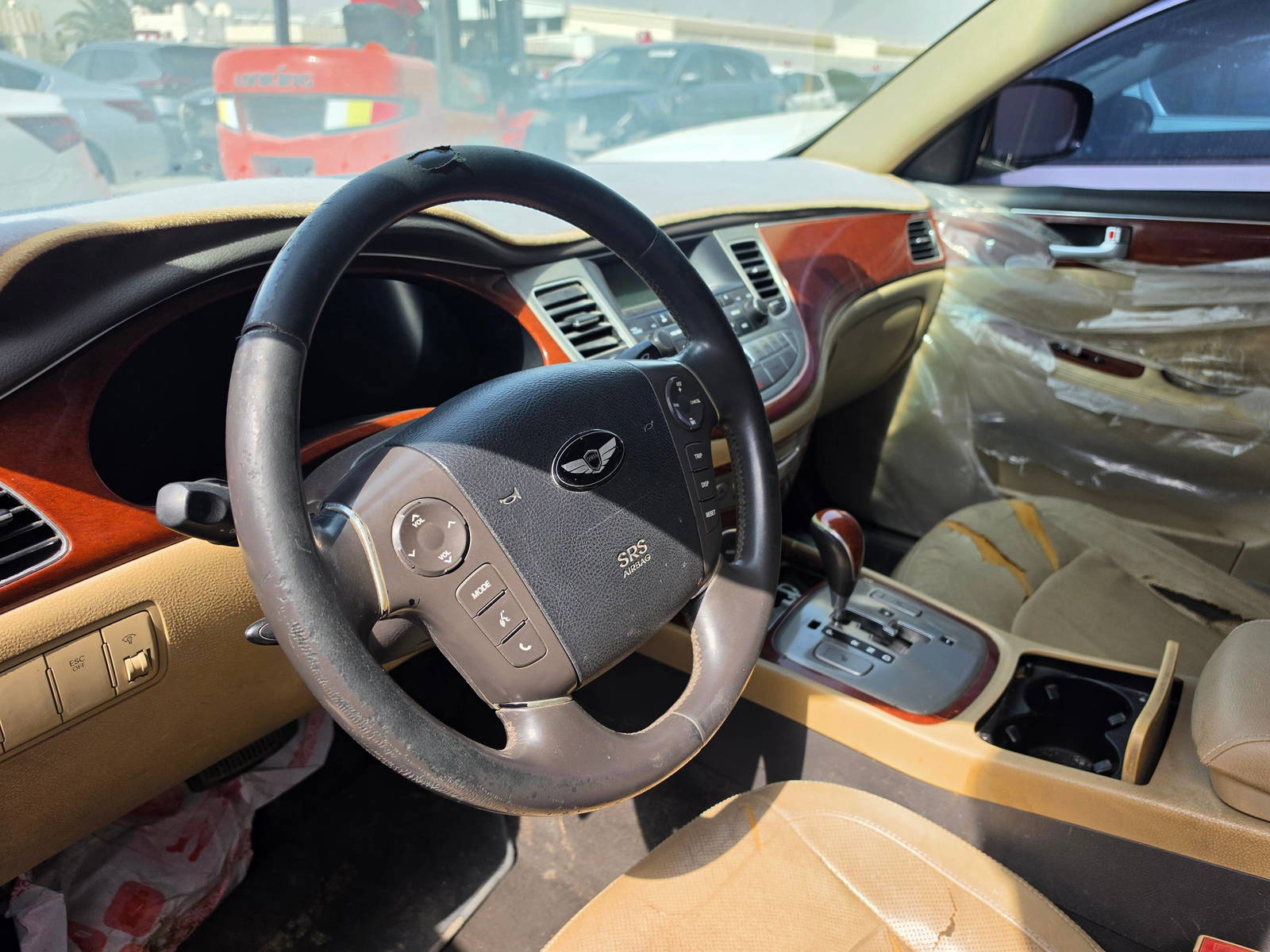 2013 HYUNDAI GENESIS — 224213 Miles — Lot U240570 - Marhaba Auctions Used Cars - Image 10