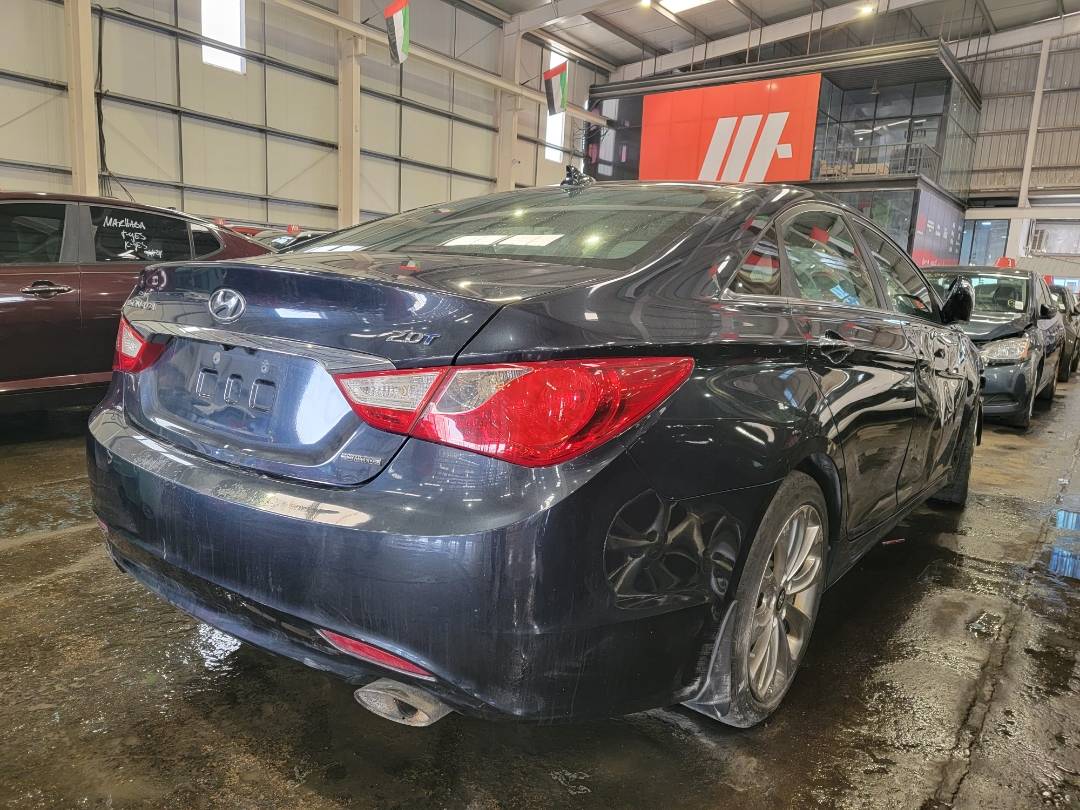 2013 HYUNDAI SONATA — 219119 Miles — Lot 37048554 — Main - Marhaba Auctions Used Cars - Image 3
